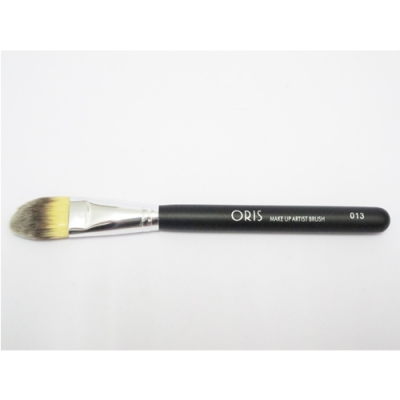 large2 ORIS BR 013 foundation brush  IDR 85,000 samping